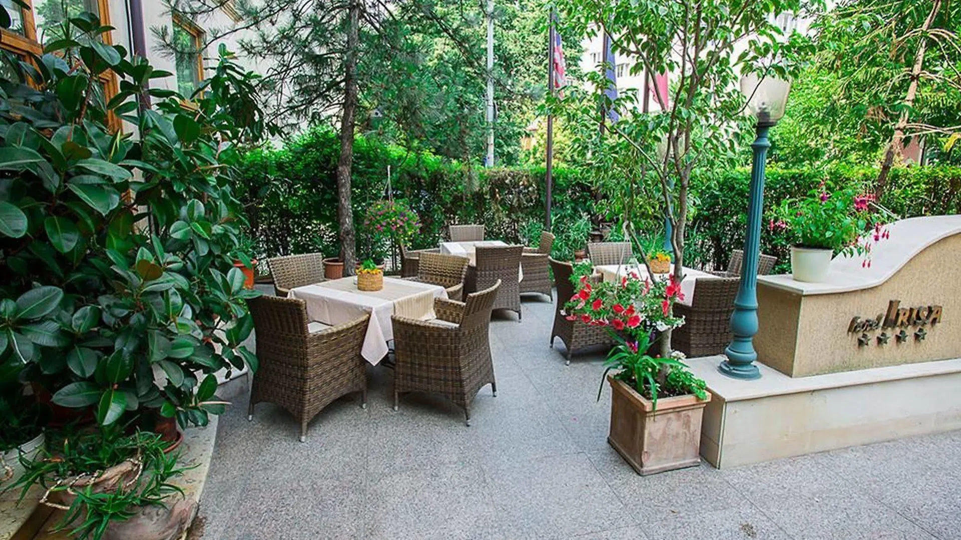 Hotel Irisa Bukarest 4*,