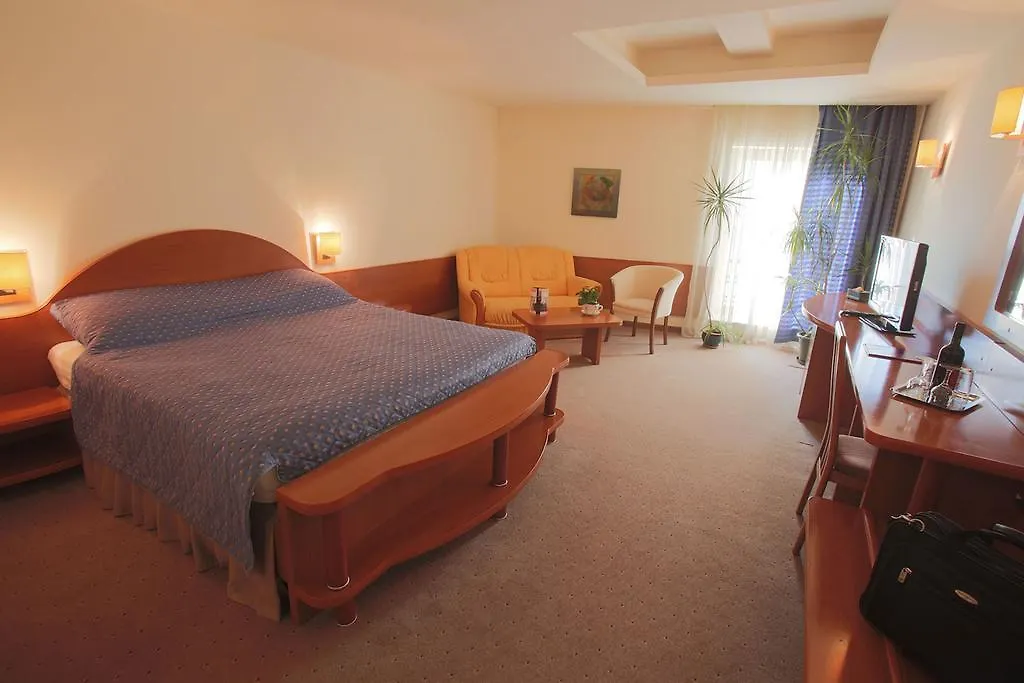 ****  Hotel Irisa Bukarest Románia